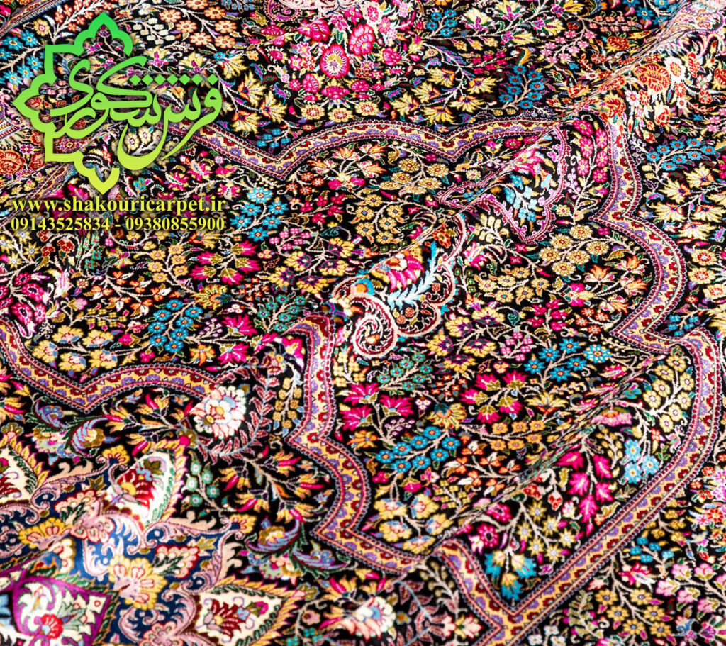 خرید فرش دستبافت قم تمام ابریشم 6 متری طرح کرمان نوری خرید از فروشگاه شکوری کارپت